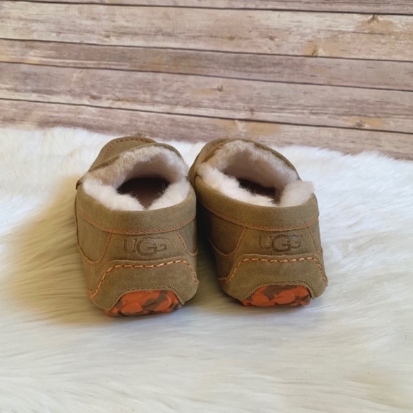 UGG Ascot Suede Loafer Slippers - Picture 6 of 7